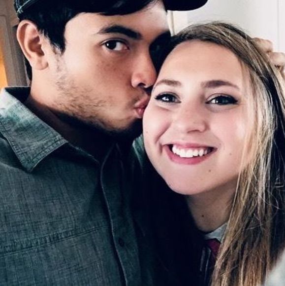 Meet your Posher, Olivia - Picture 1 of 1